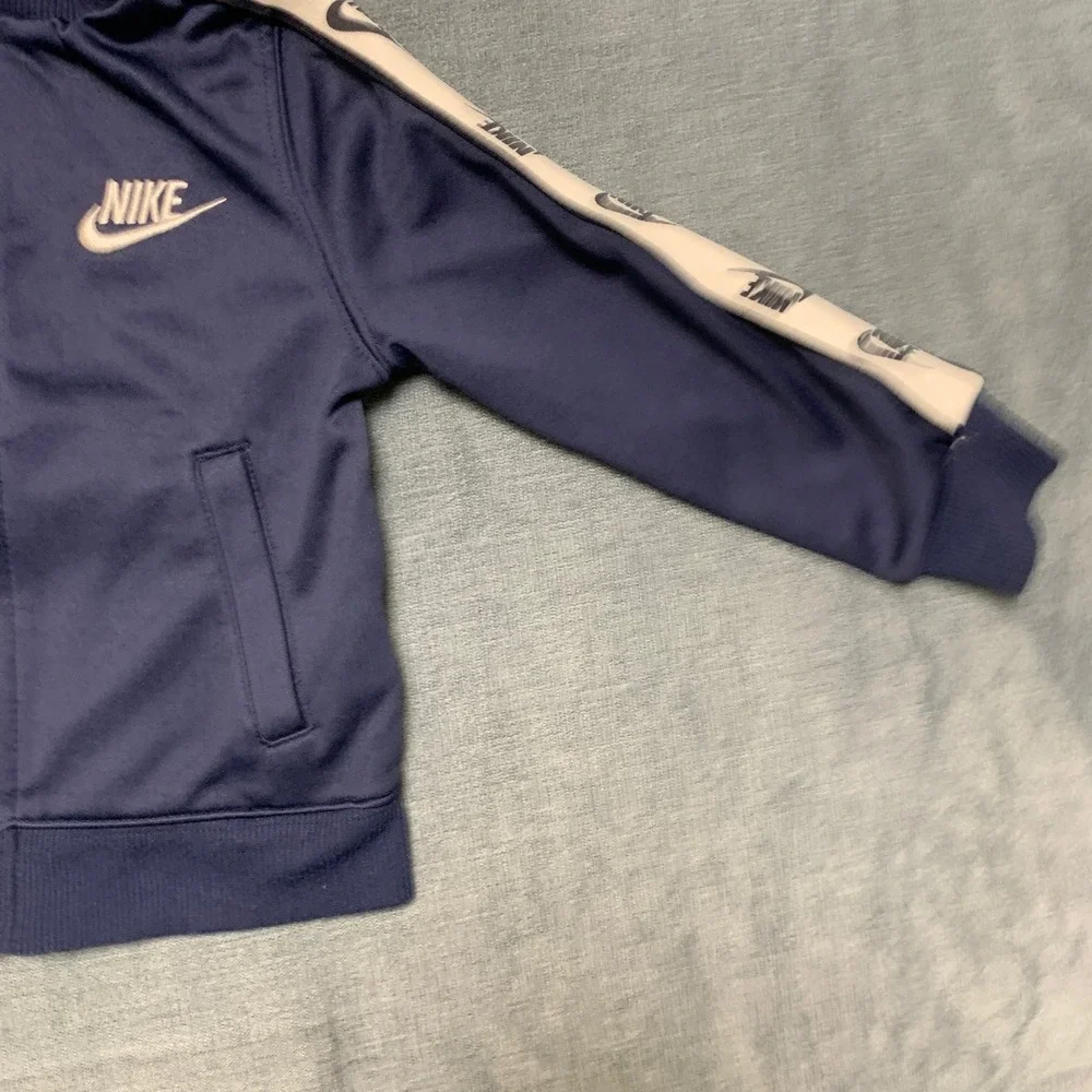 Nike Track Jacket Toddler 2T Navy Embroidered Logo Athletic Fit Running Full Zip